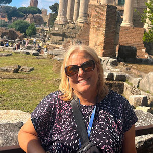 Meet your Posher, Melissa